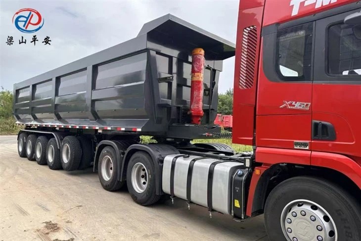 Rear Hydraulic Dump Truck